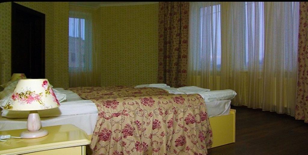 Hotel Deluxe Horodenka Kamer foto